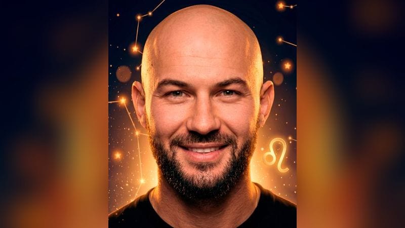 Стилизованный портрет Джигана на фоне ночного неба с созвездиями — иллюстрация к разбору его натальной карты